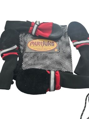 Muttluks fleec-lined dog boots